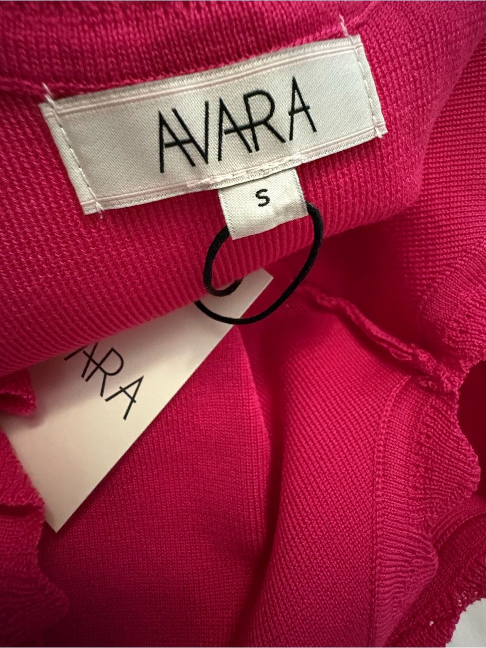 Scallop-Edge Ribbed Tank Top in Fuchsia - Picture 3 of 4